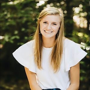 Meet your Posher, Annie